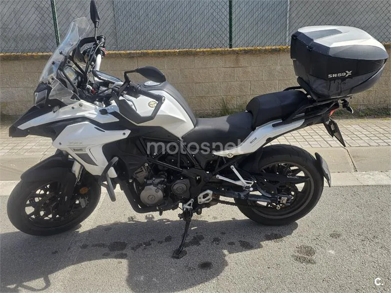 Benelli TRK 502 – Vista 4