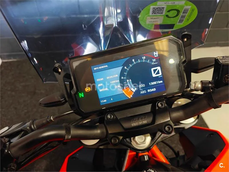 KTM 390 – Vista 8