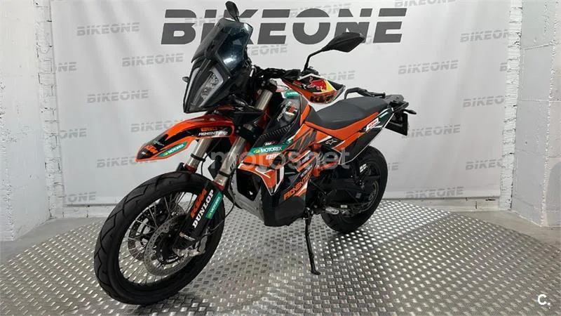 KTM 890 – Vista 3