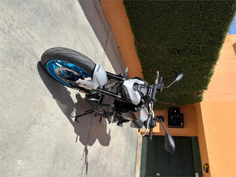 Yamaha MT-07 – Vista 5