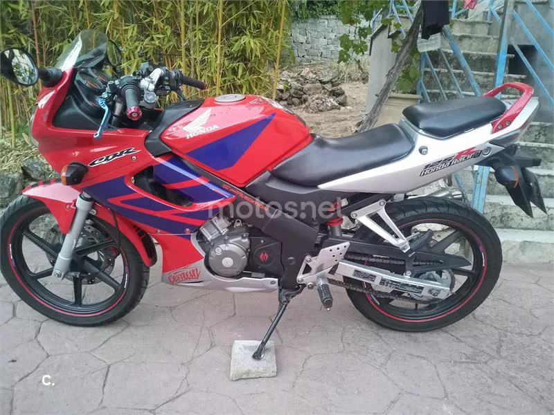 Honda CBR 125R – Vista 4