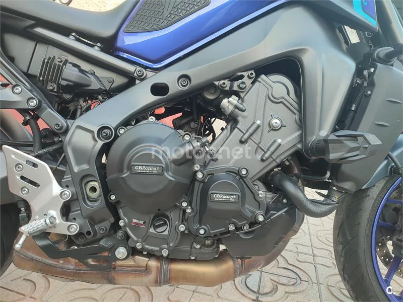 Yamaha MT-09 – Vista 8