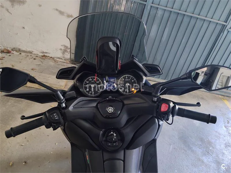 Yamaha XMAX 300 – Vista 4