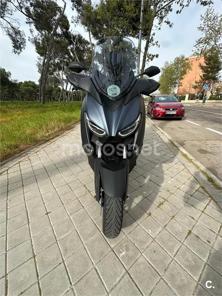 Yamaha XMAX 300 – Vista 8