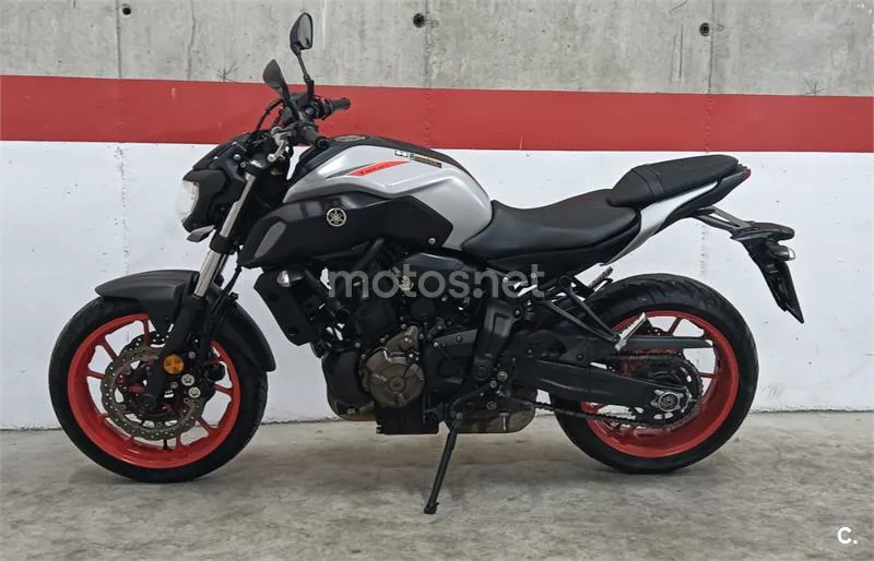 Yamaha MT-07 – Vista 4