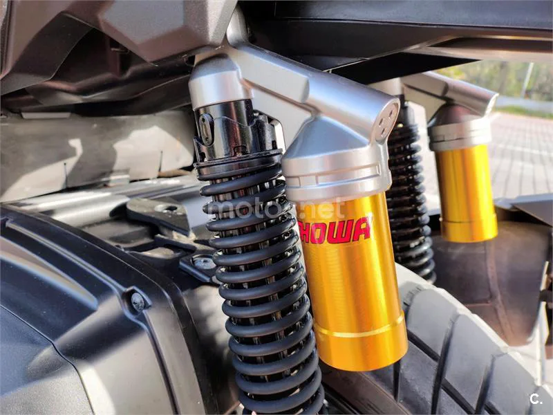 Honda ADV 350 – Vista 11