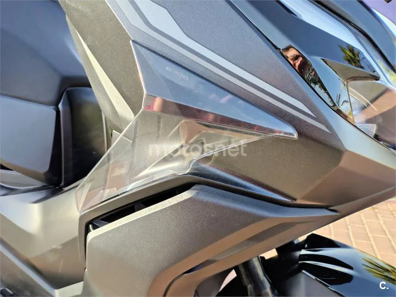 Honda ADV 350 – Vista 14