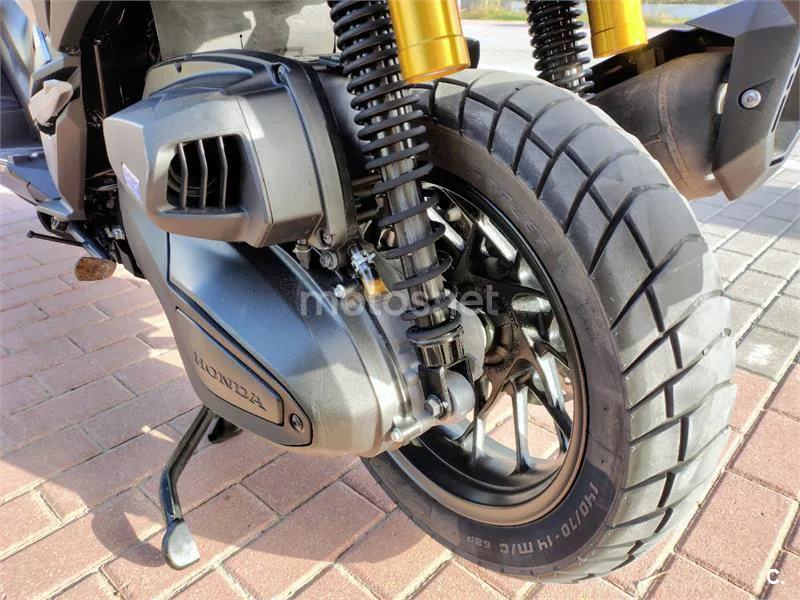 Honda ADV 350 – Vista 15