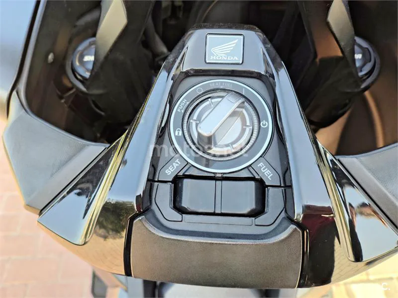 Honda ADV 350 – Vista 10