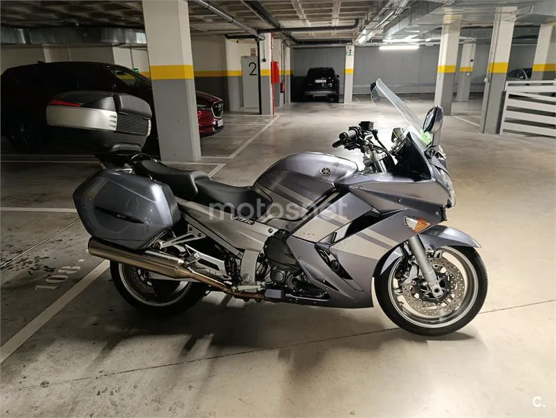 Yamaha FJR 1300 – Vista 4