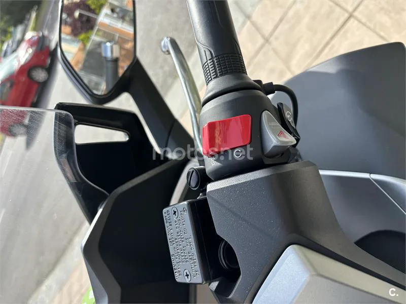 Honda Forza – Vista 3