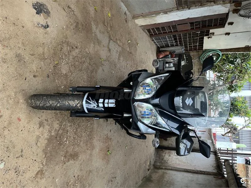 Suzuki V-Strom 650 – Vista 2