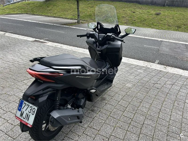 Honda Forza 125 – Vista 3