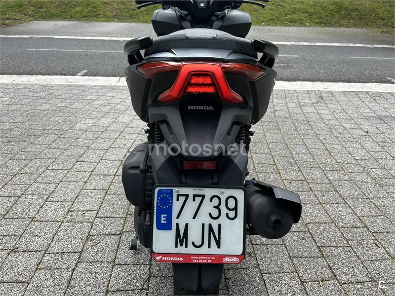 Honda Forza 125 – Vista 10