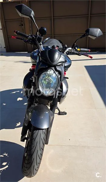 Suzuki Gladius 650 – Vista 4