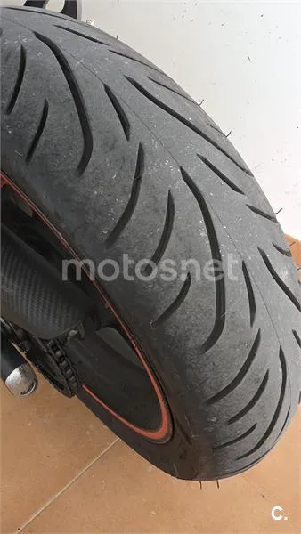 Suzuki Gladius 650 – Vista 7