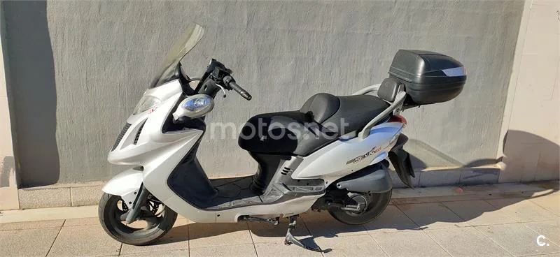 Kymco Grand Dink 125 – Vista 2