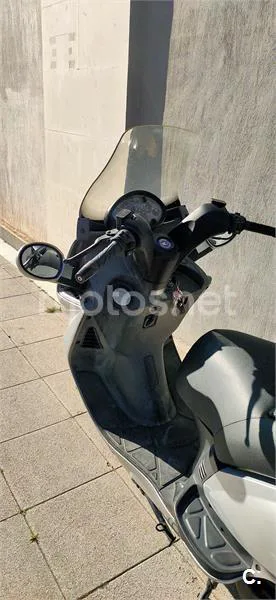 Kymco Grand Dink 125 – Vista 6