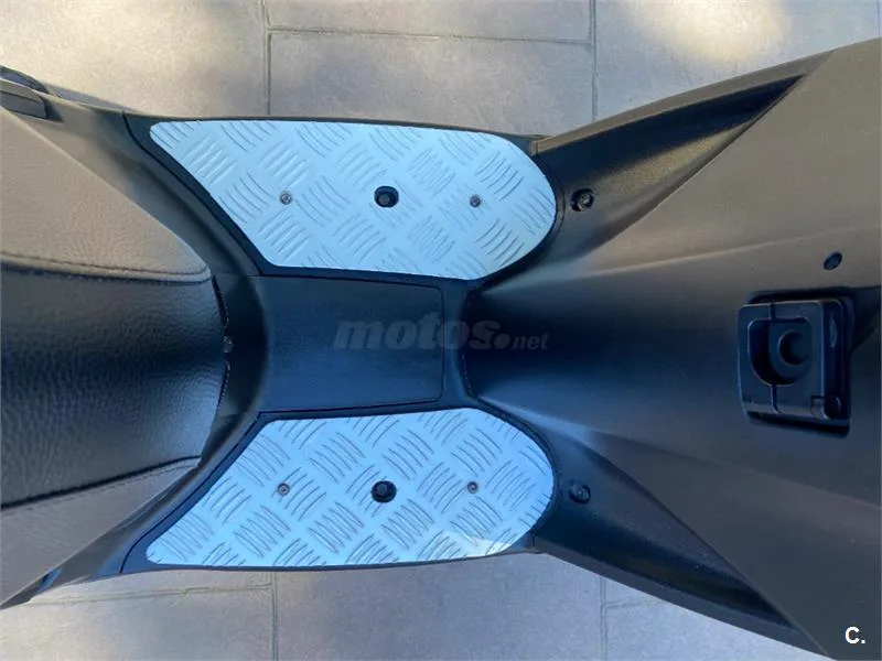 Peugeot KISBEE 50 – Vista 6