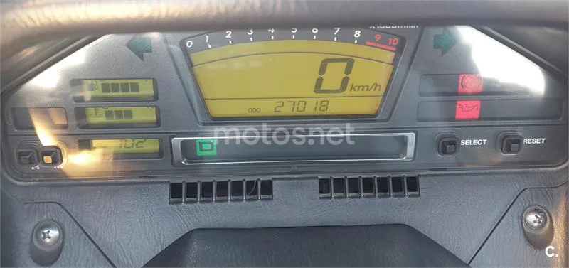 Suzuki Burgman 650 Executive – Vista 9