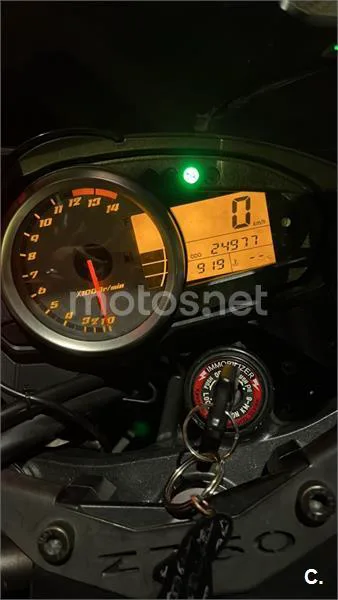 Kawasaki Z 750 – Vista 2