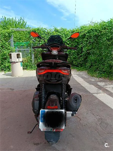 Aprilia SR GT 200 – Vista 3