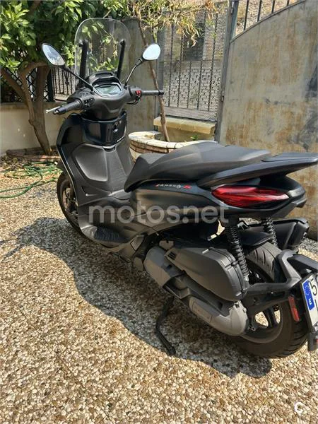 Piaggio Beverly – Vista 3