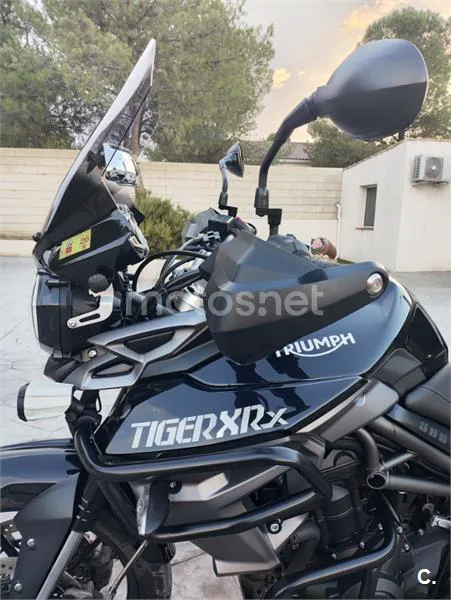 Triumph Tiger 800 XR – Vista 7