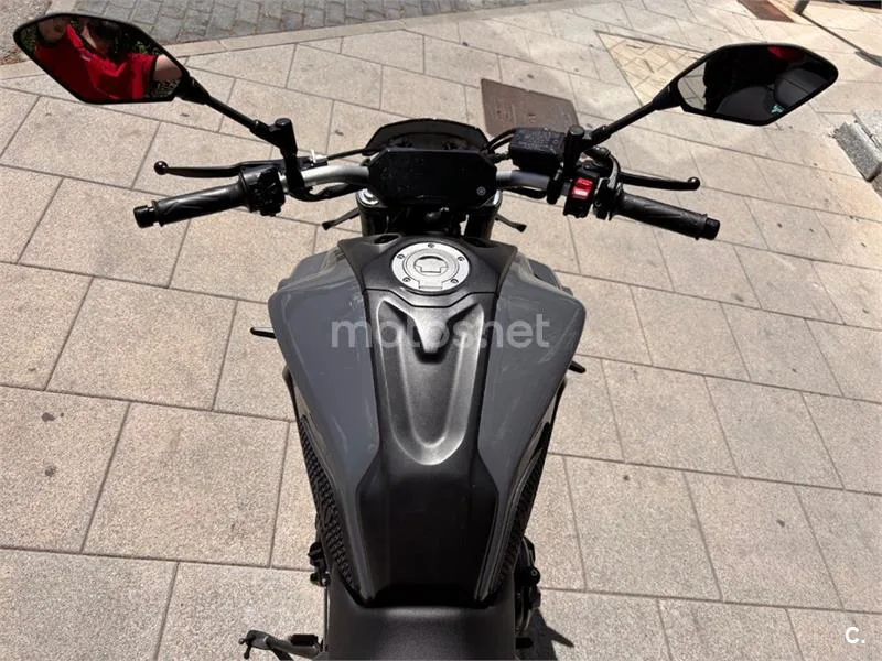 Yamaha MT-07 – Vista 12