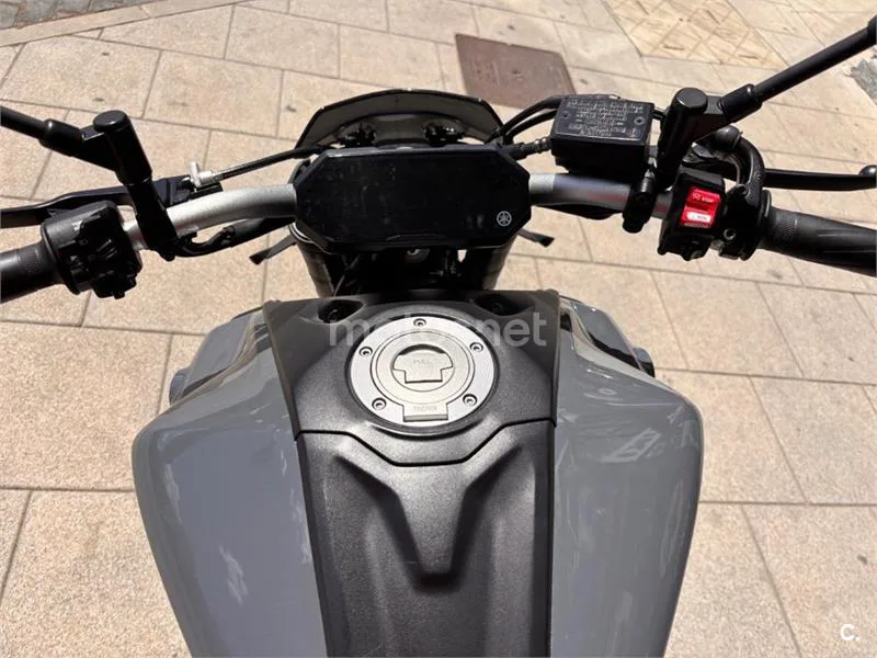 Yamaha MT-07 – Vista 13