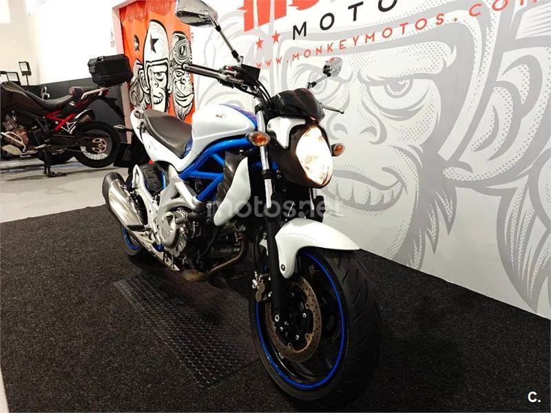 Suzuki SFV 650 Gladius – Vista 3