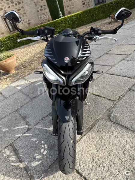 Triumph Street Triple 765 – Vista 6