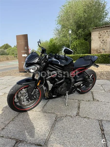 Triumph Street Triple 765 – Vista 7