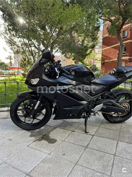 Yamaha R3 – Vista 5