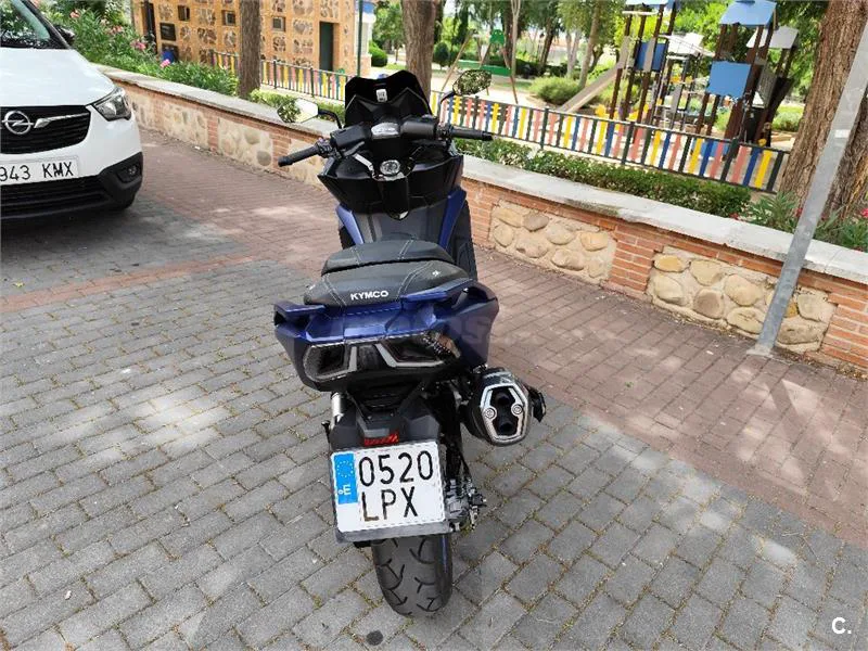 Kymco AK 550 – Vista 5