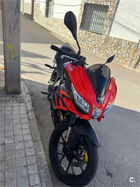 Aprilia Tuono 125 – Vista 4
