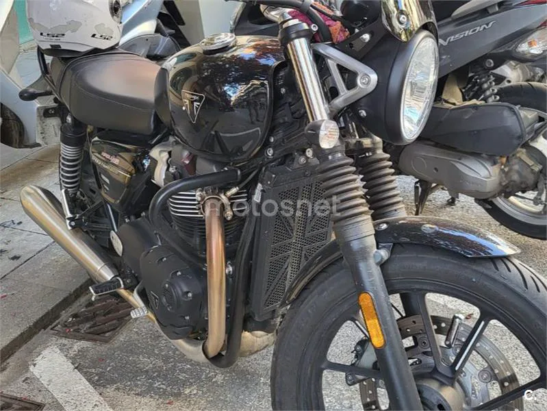 Triumph Speed Twin 900 - Vista 8