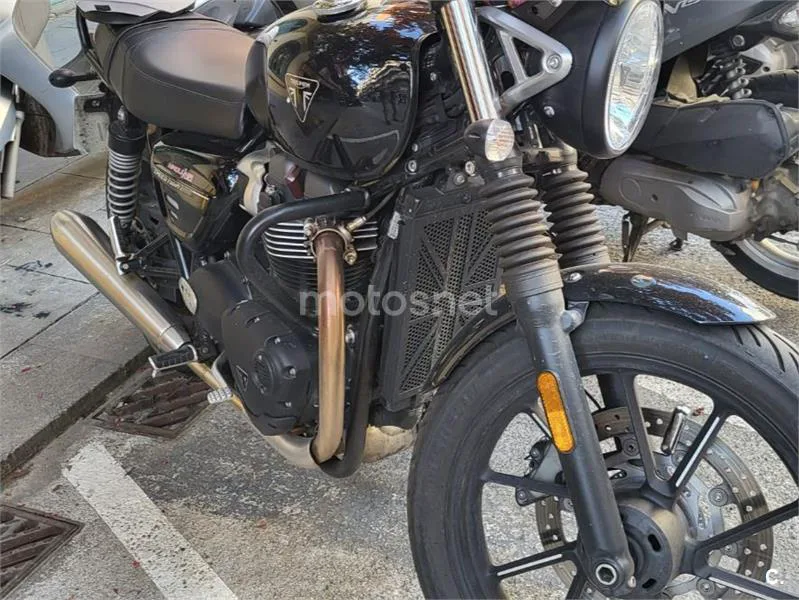 Triumph Speed Twin 900 - Vista 9