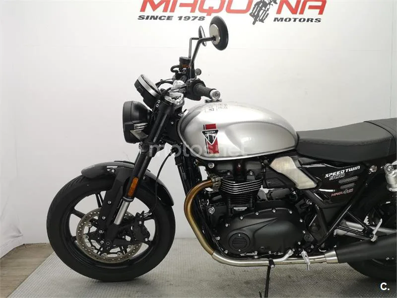 Triumph Speed Twin 900 – Vista 19