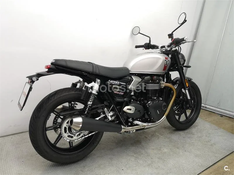 Triumph Speed Twin 900 – Vista 4