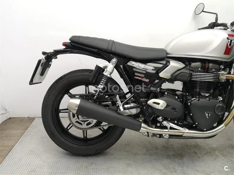Triumph Speed Twin 900 – Vista 5