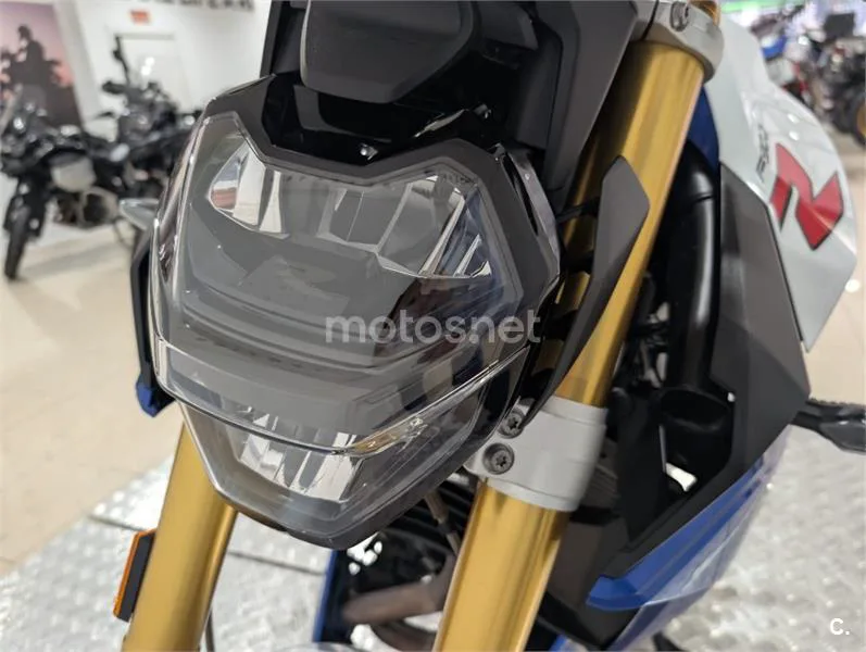 BMW F 900 R – Vista 16