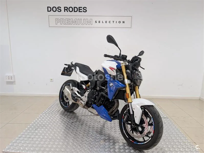BMW F 900 R – Vista 4