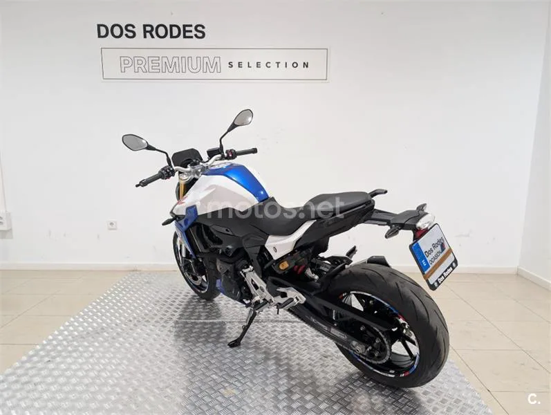 BMW F 900 R – Vista 9
