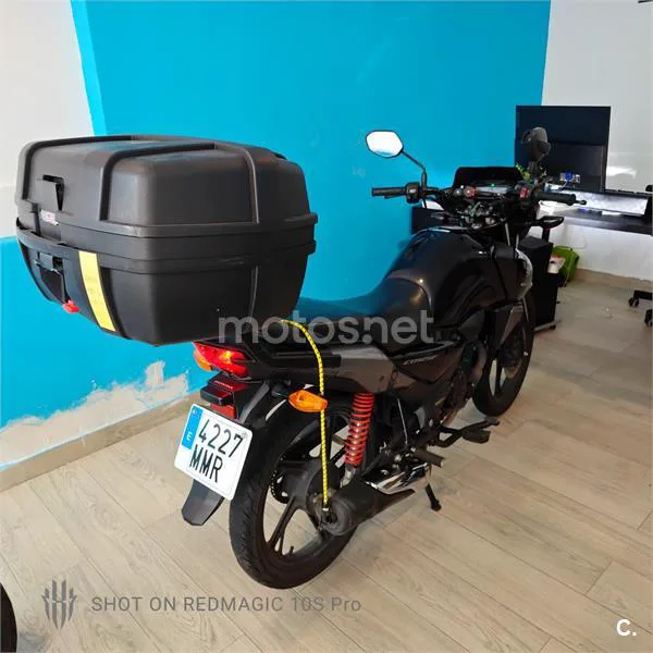 Honda CB 125 – Vista 4