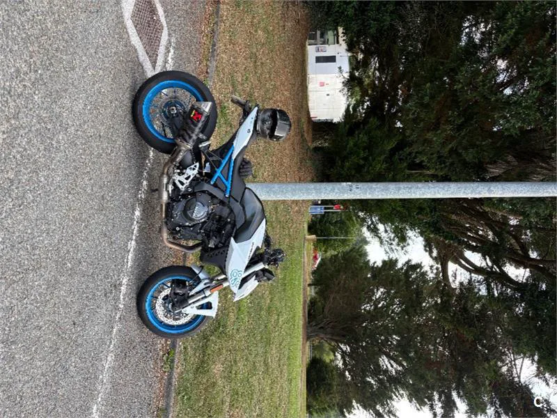 Suzuki GSX-8S – Vista 4