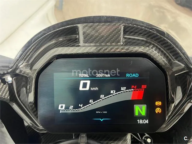 BMW M 1000 RR – Vista 6