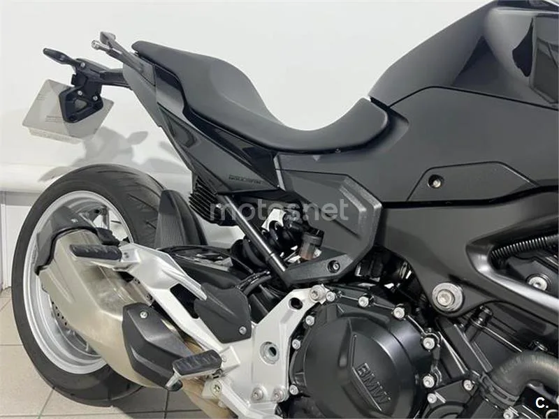 BMW F 900 R – Vista 12
