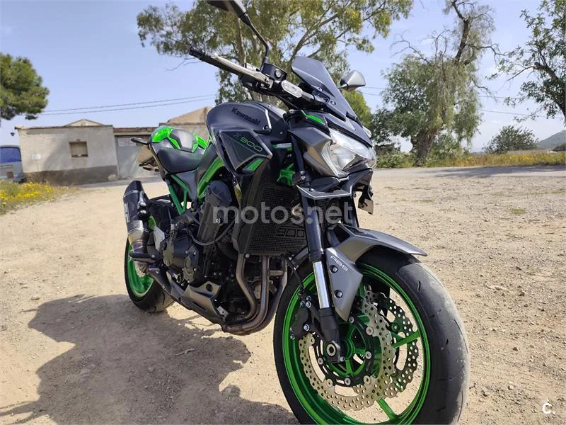 Kawasaki Z900 – Vista 4