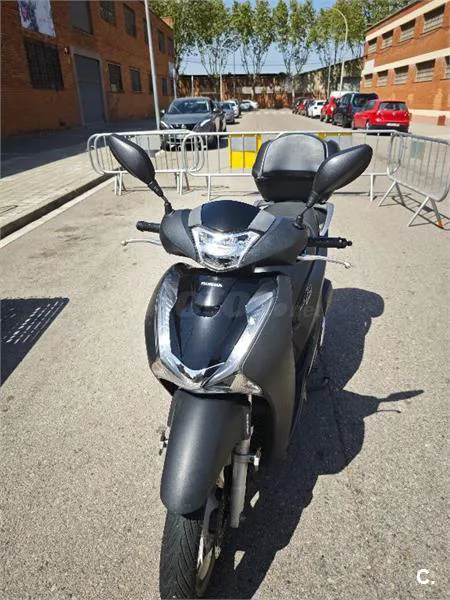 Honda SH125i – Vista 8